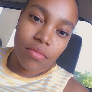 Meet your Posher, Cortney